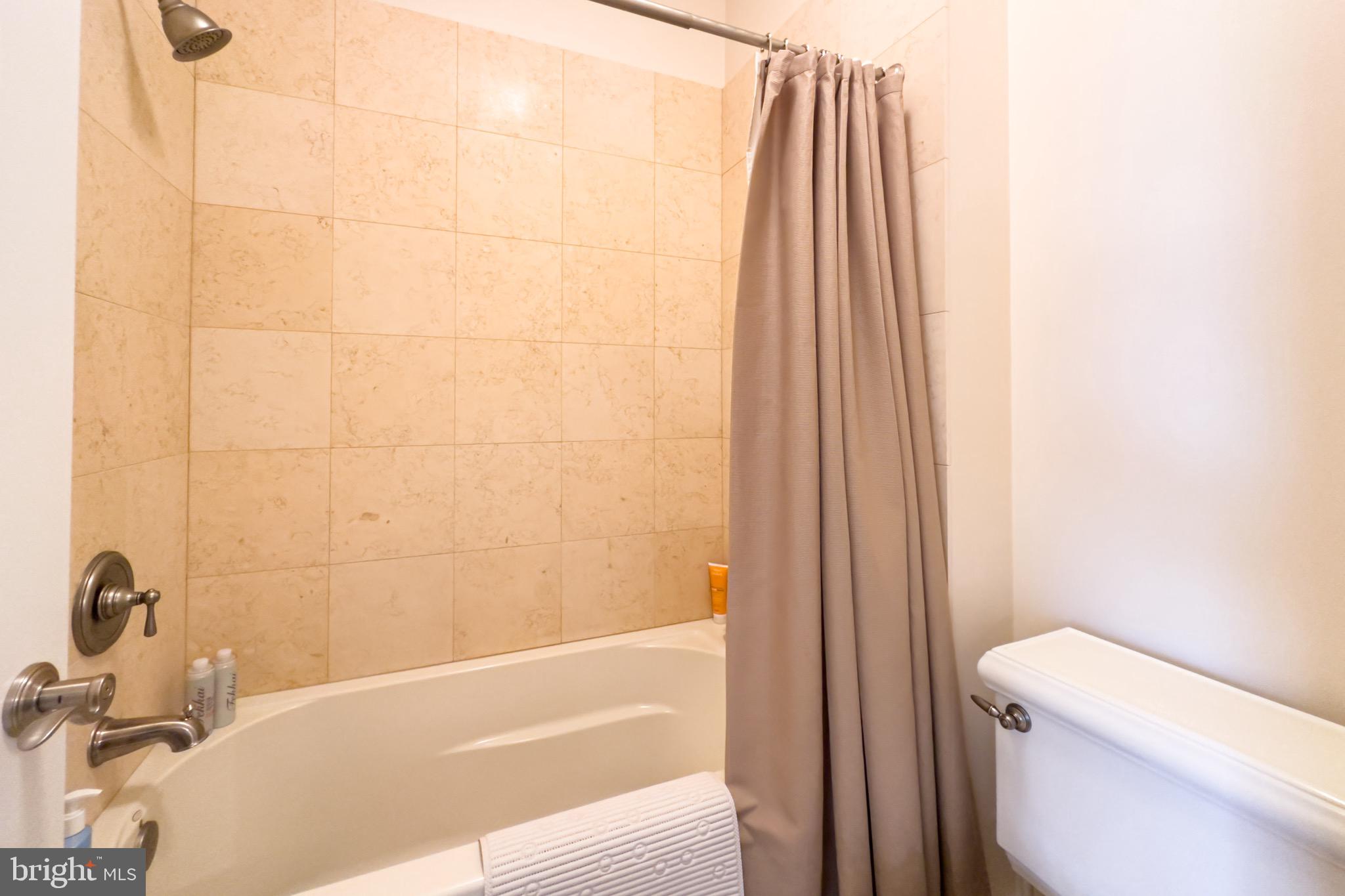 BOWLEYS QUARTERS - Residential