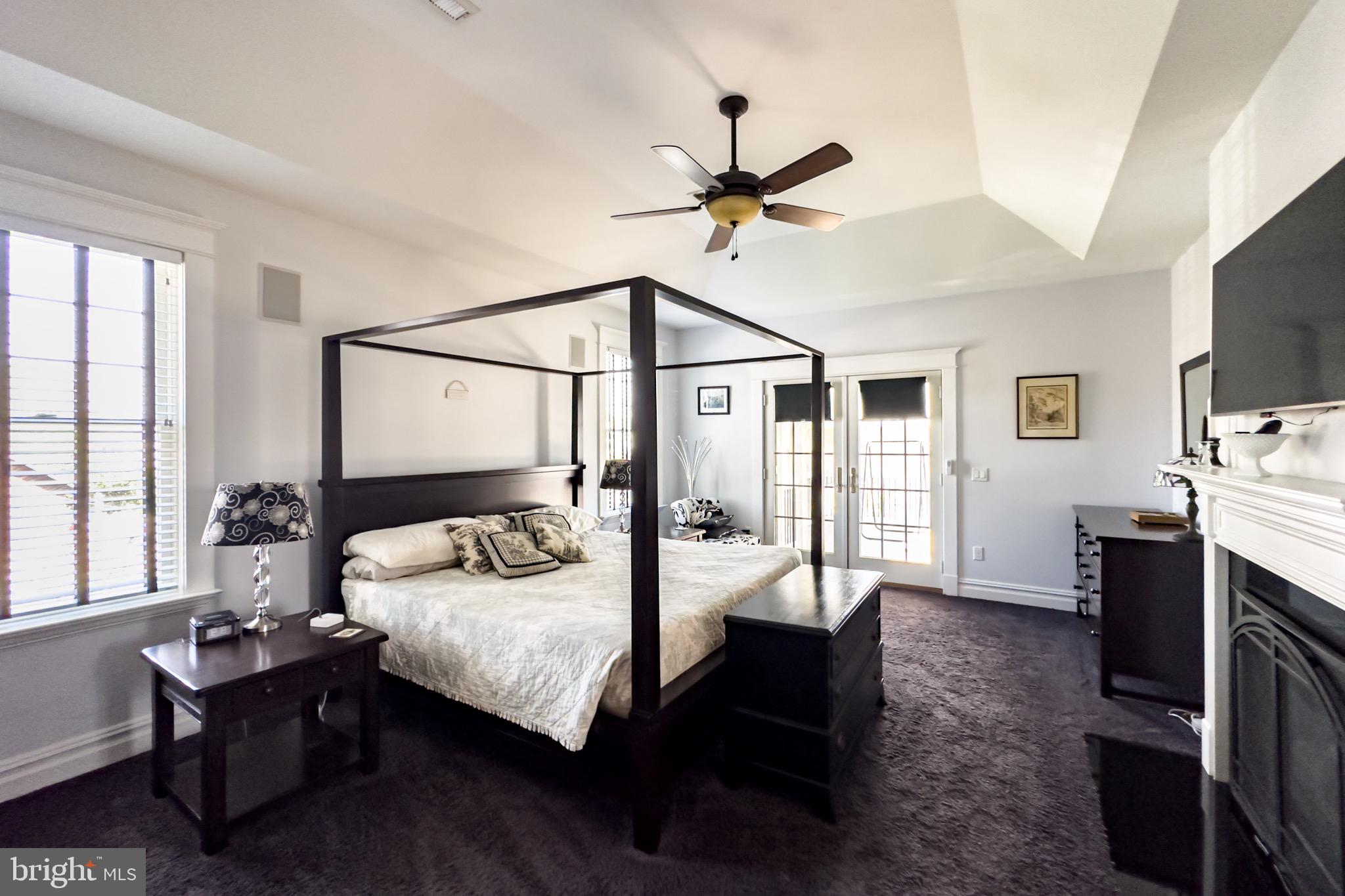 BOWLEYS QUARTERS - Residential