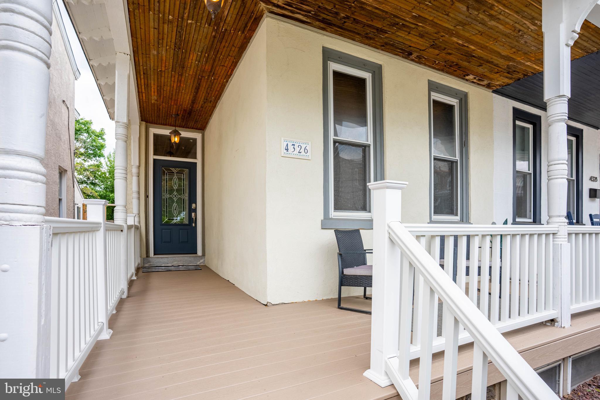 ROXBOROUGH - Residential