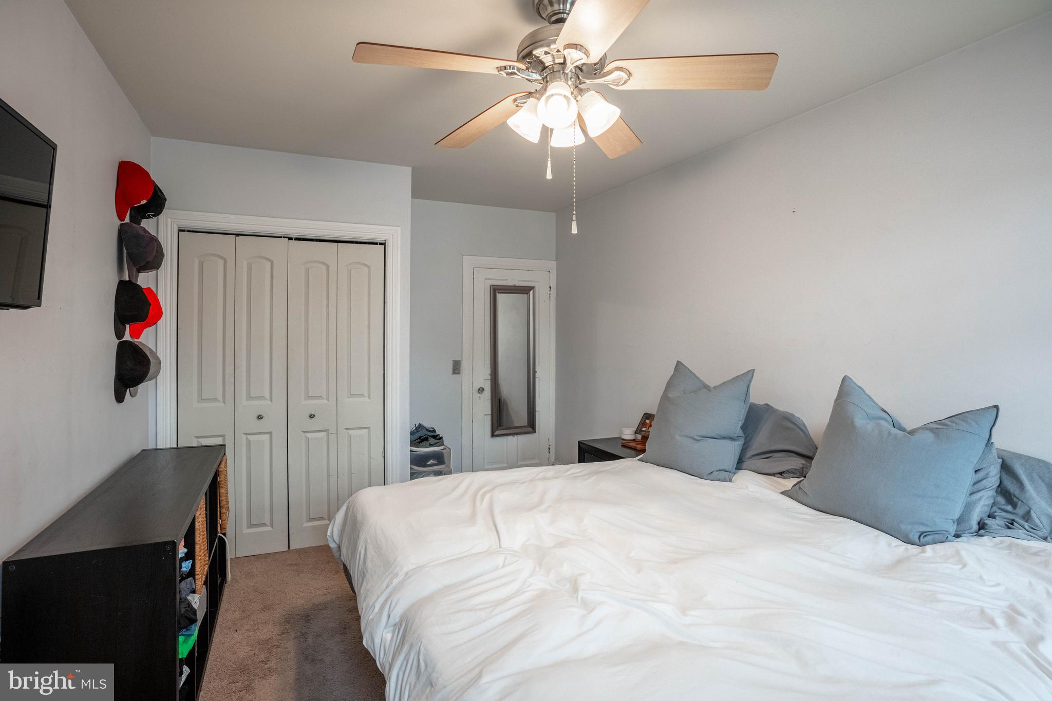 ROXBOROUGH - Residential