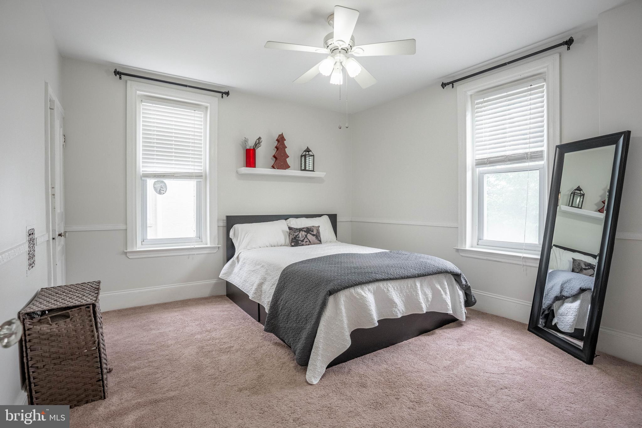 ROXBOROUGH - Residential