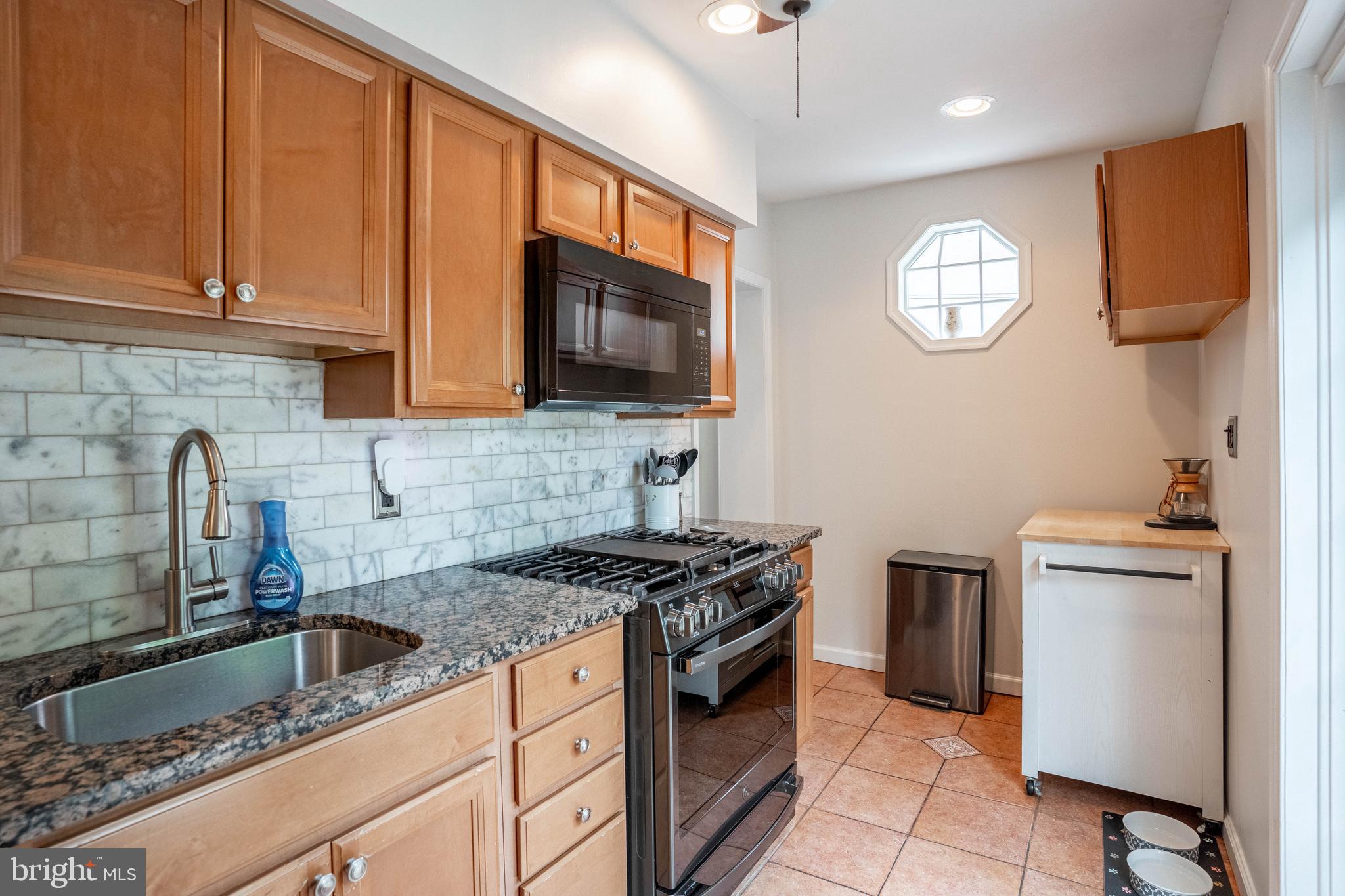 ROXBOROUGH - Residential