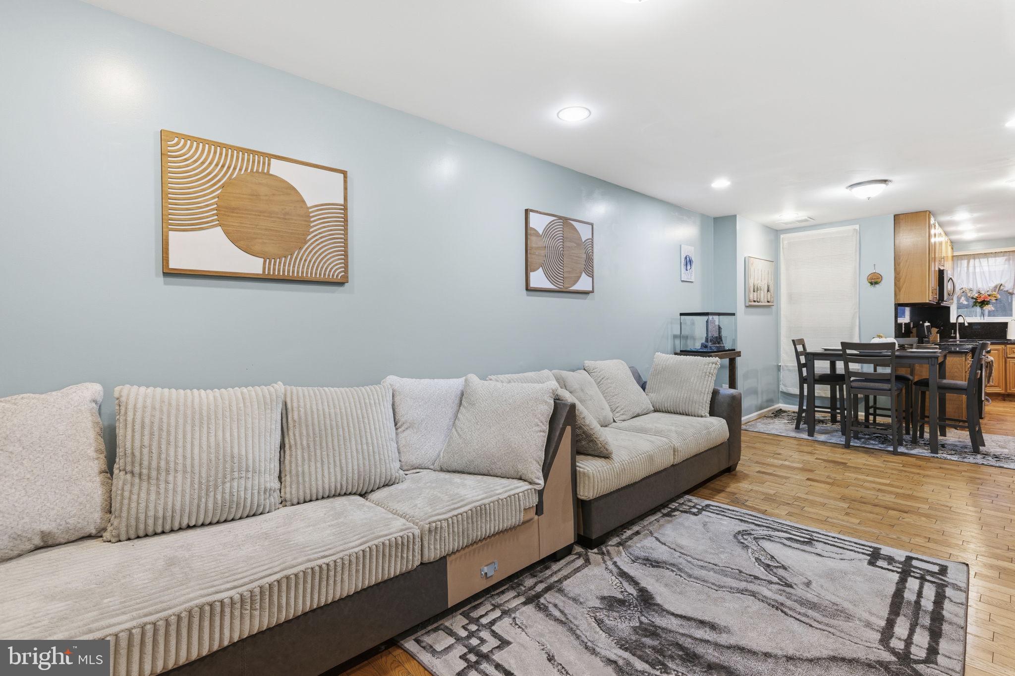 HIGHLANDTOWN - Residential