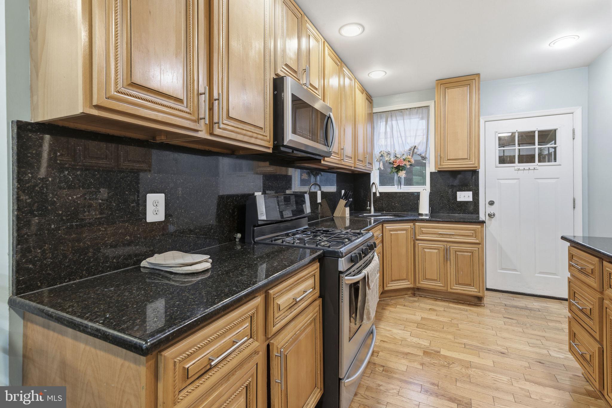 HIGHLANDTOWN - Residential