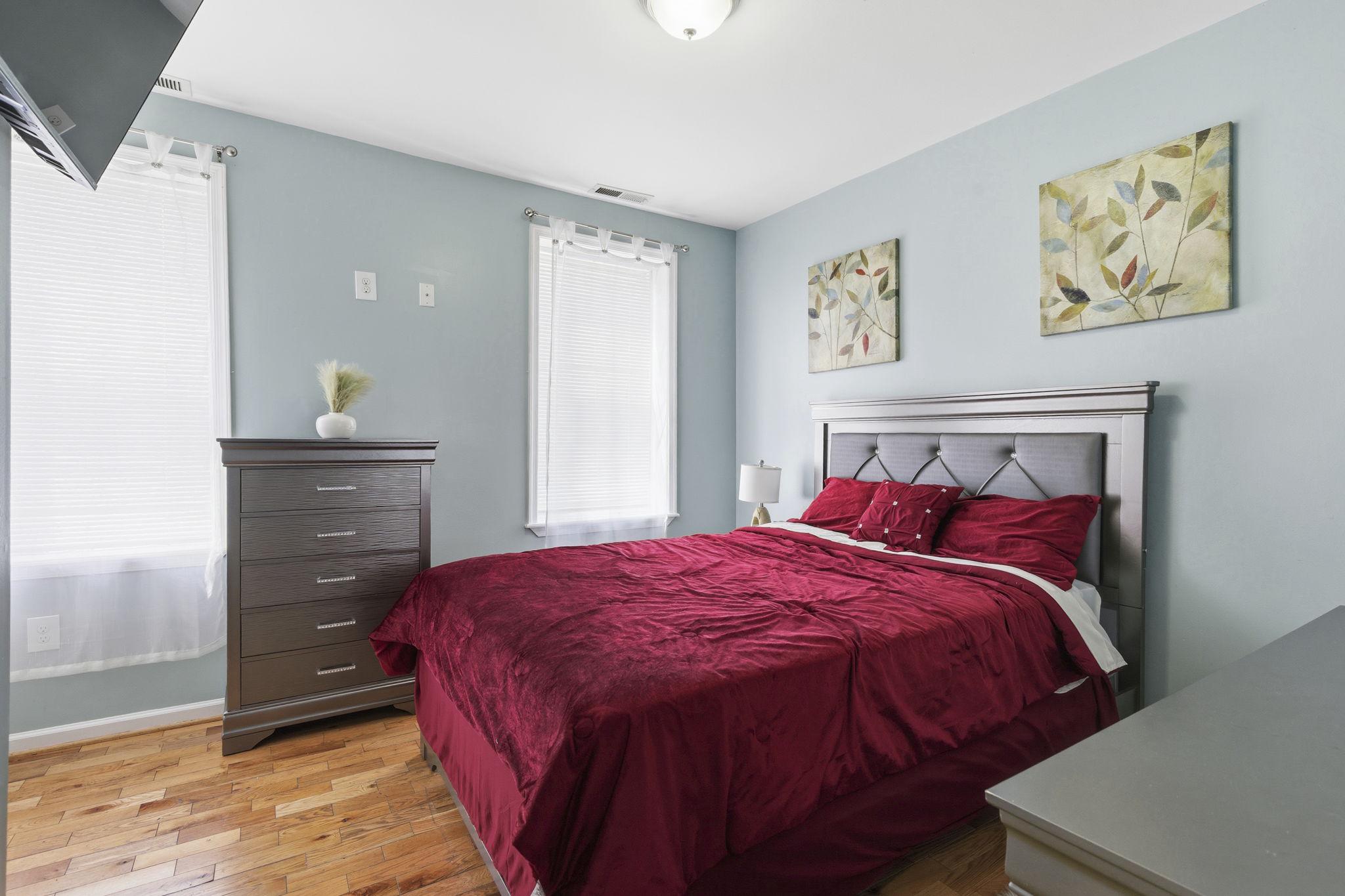 HIGHLANDTOWN - Residential