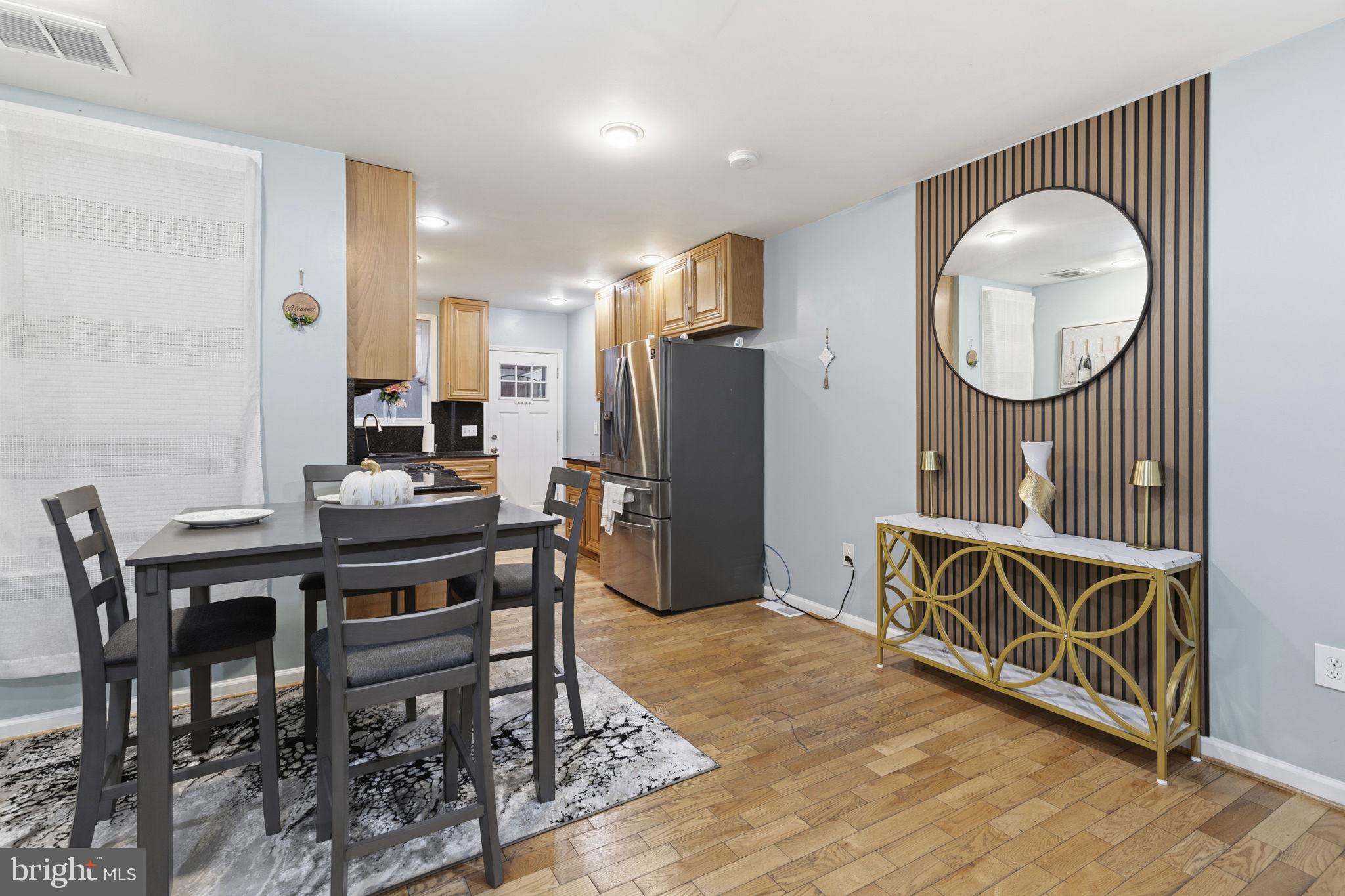 HIGHLANDTOWN - Residential