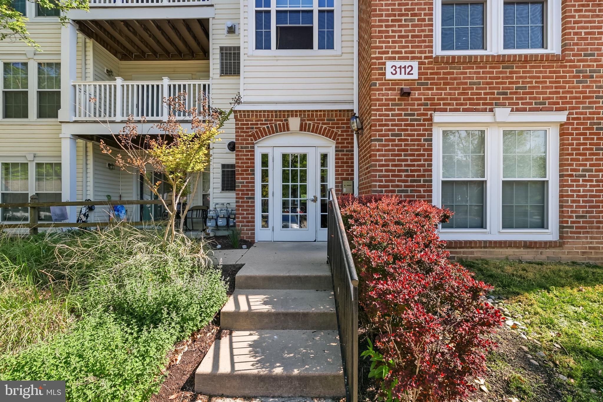 RUSSETT - Residential