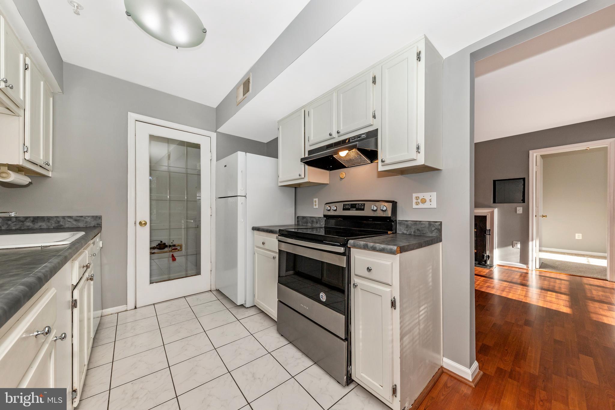 LONGMEAD CROSSING - Residential