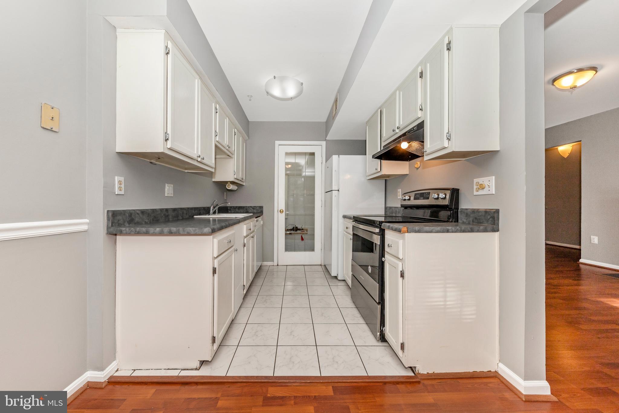 LONGMEAD CROSSING - Residential