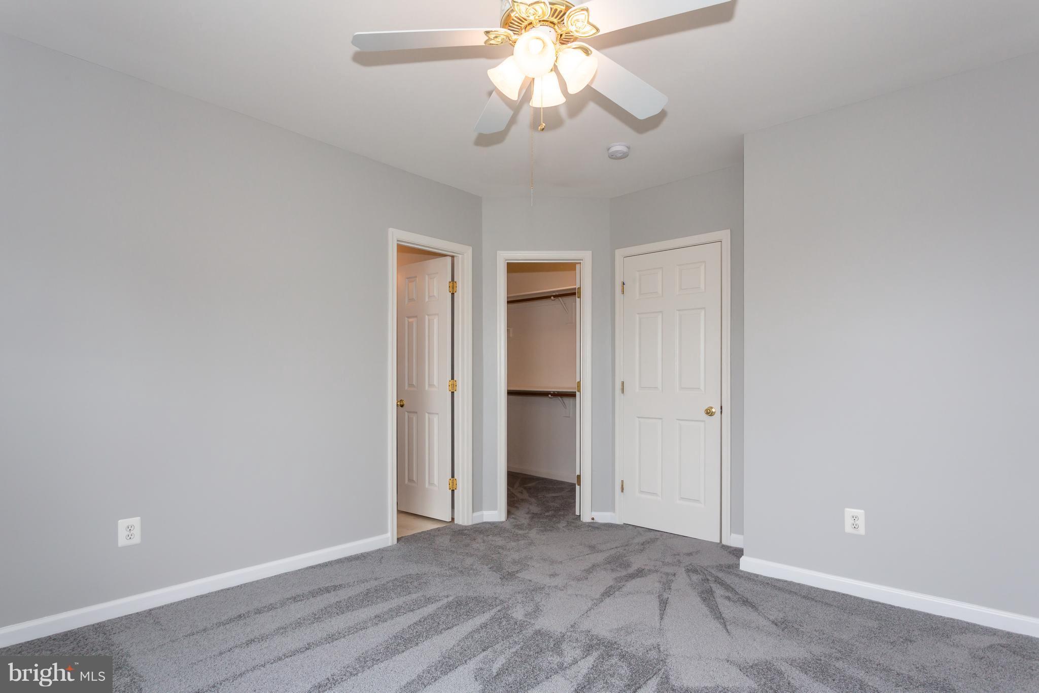 RIDGES AT ASHBURN - Residential