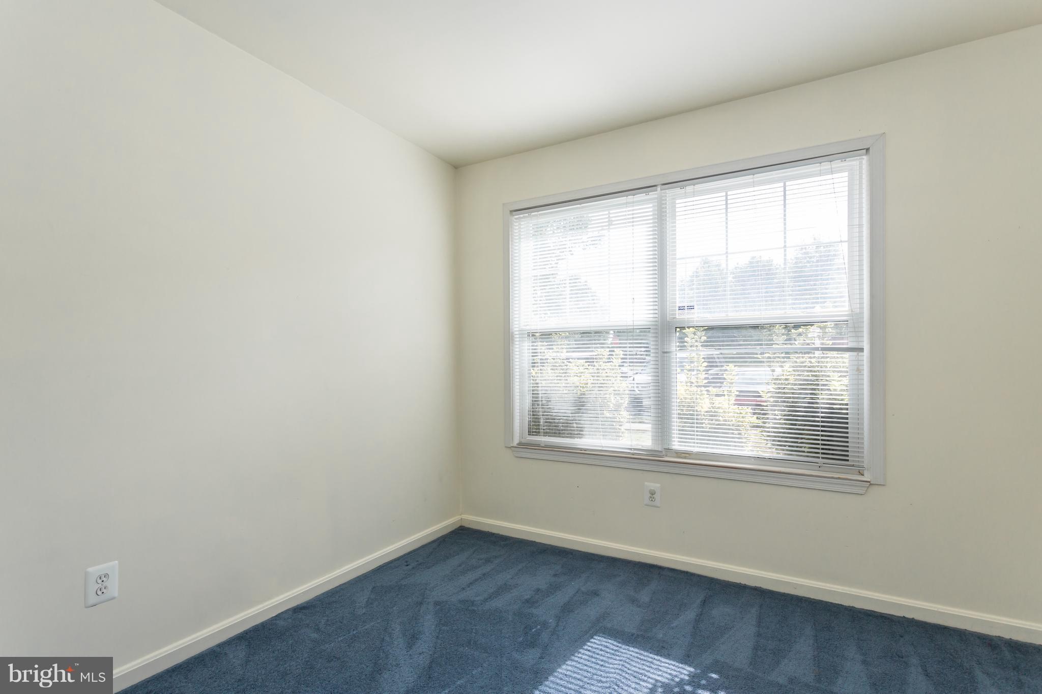 RIDGES AT ASHBURN - Residential