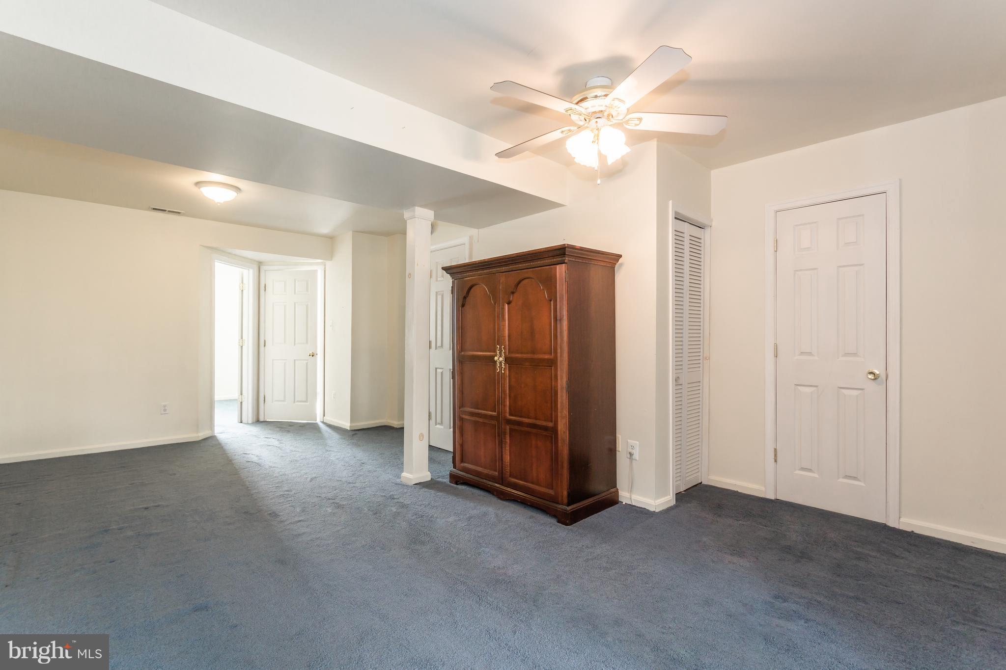 RIDGES AT ASHBURN - Residential