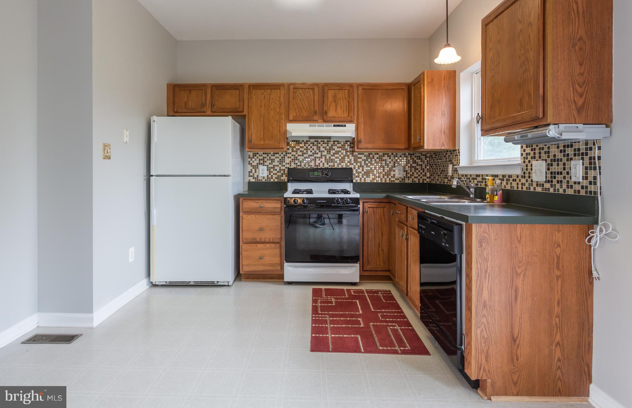 RIDGES AT ASHBURN - Residential