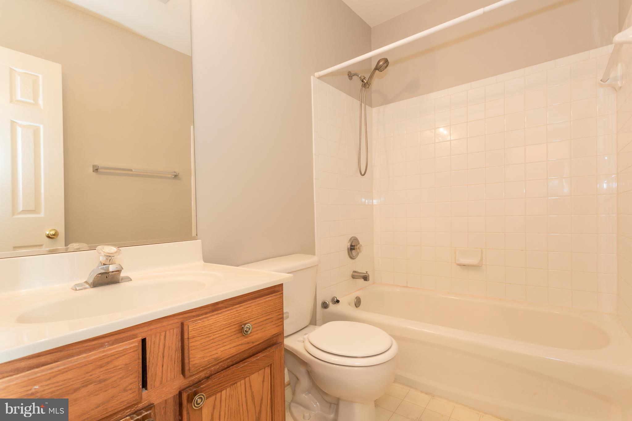 RIDGES AT ASHBURN - Residential