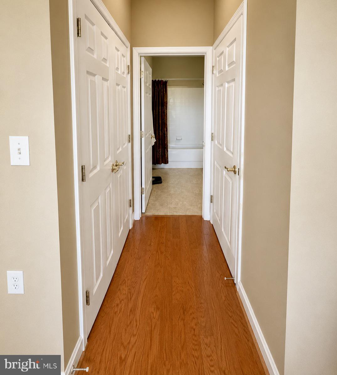 KINGS CROSSING - Residential