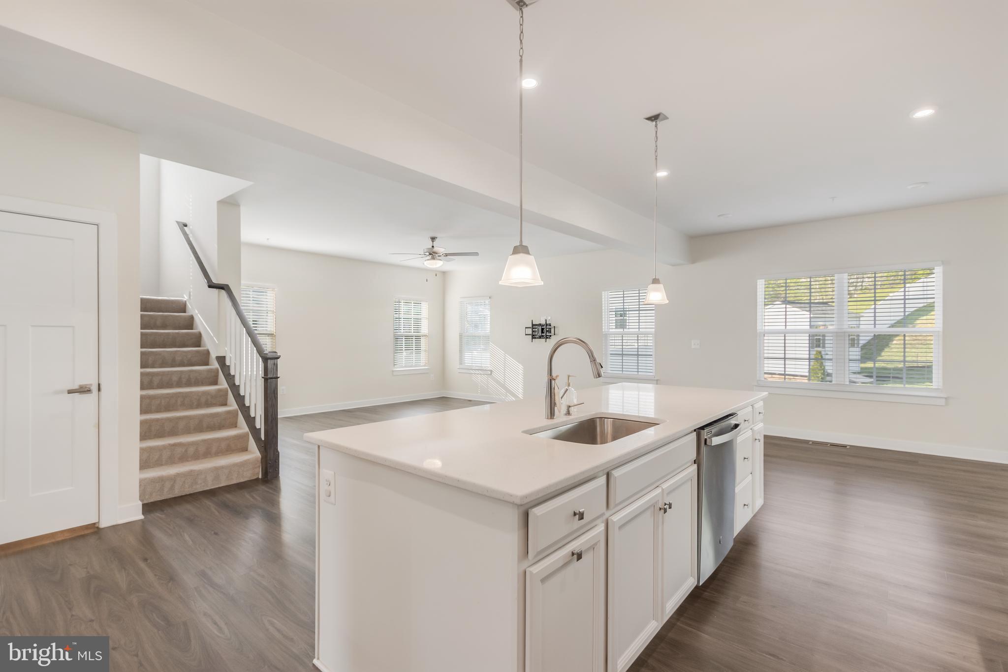 HERITAGE WOODS - Residential