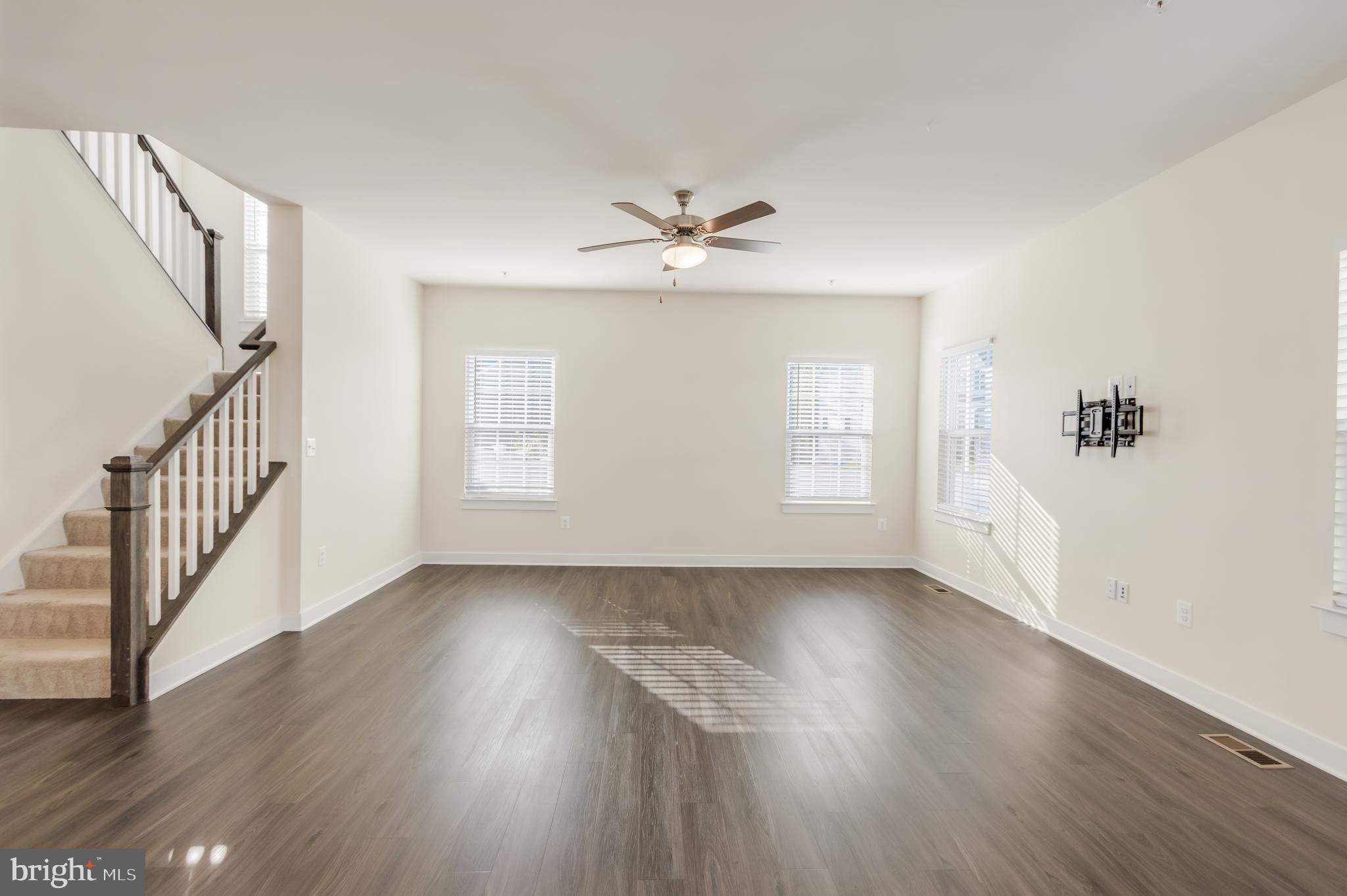 HERITAGE WOODS - Residential
