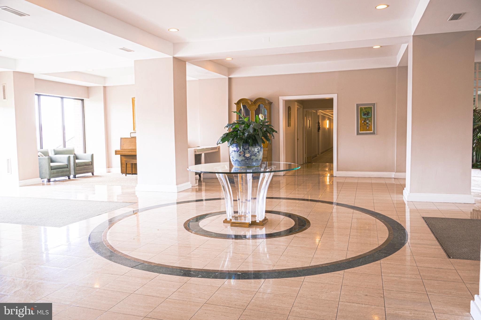 MARINA TOWERS - Residential Lease