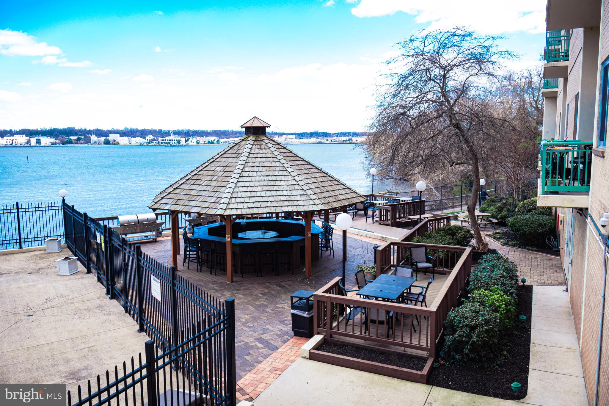 MARINA TOWERS - Residential Lease