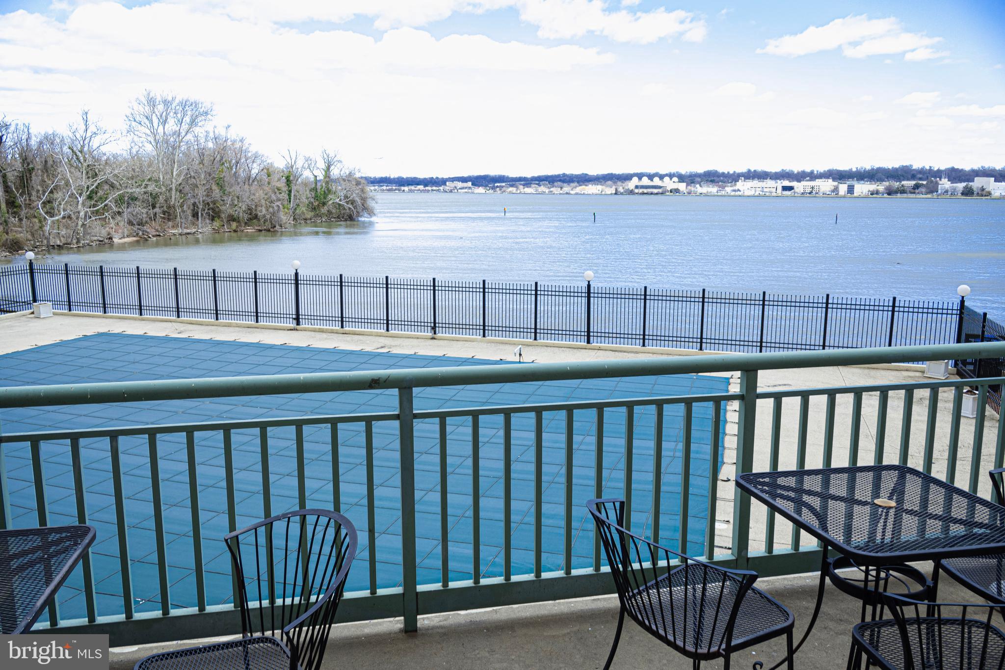 MARINA TOWERS - Residential Lease
