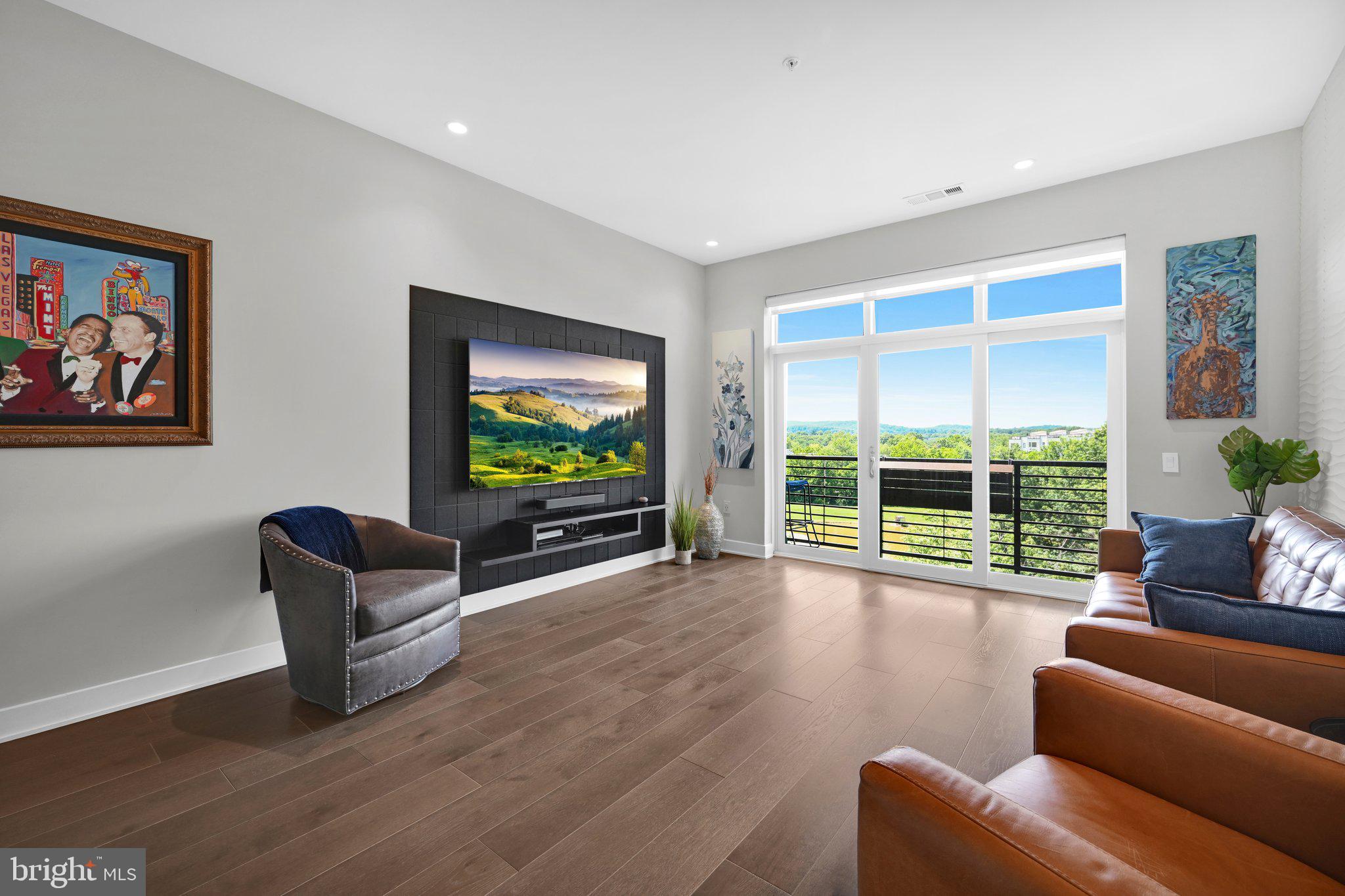 575 SOUTH CONDOS - Residential