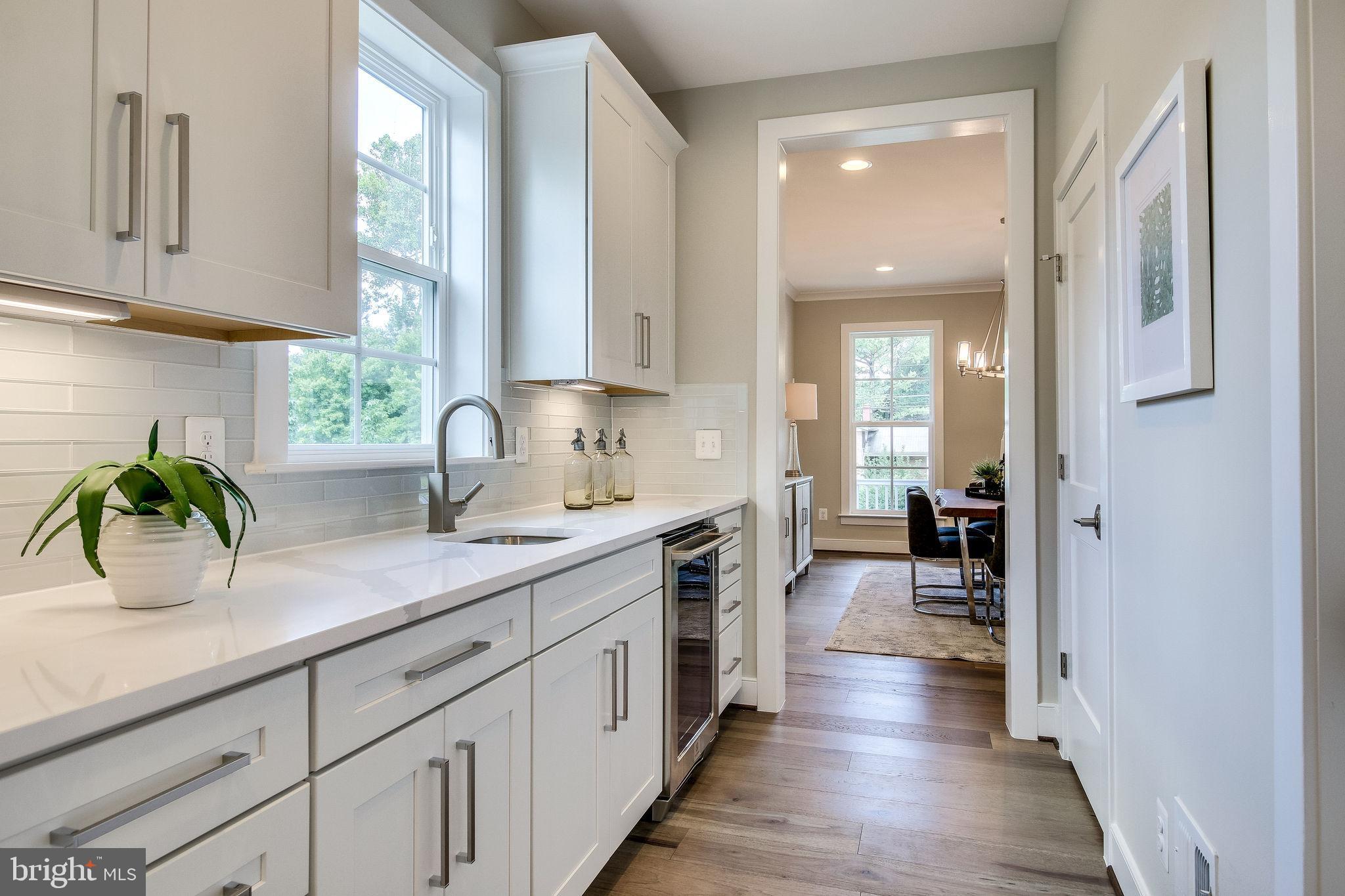 ARLINGTON RIDGE - Residential