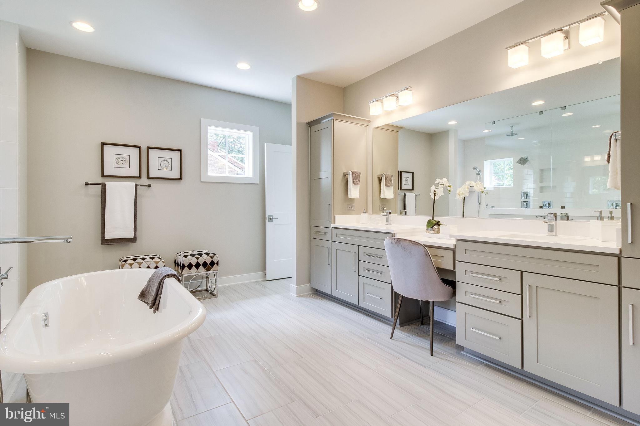 ARLINGTON RIDGE - Residential