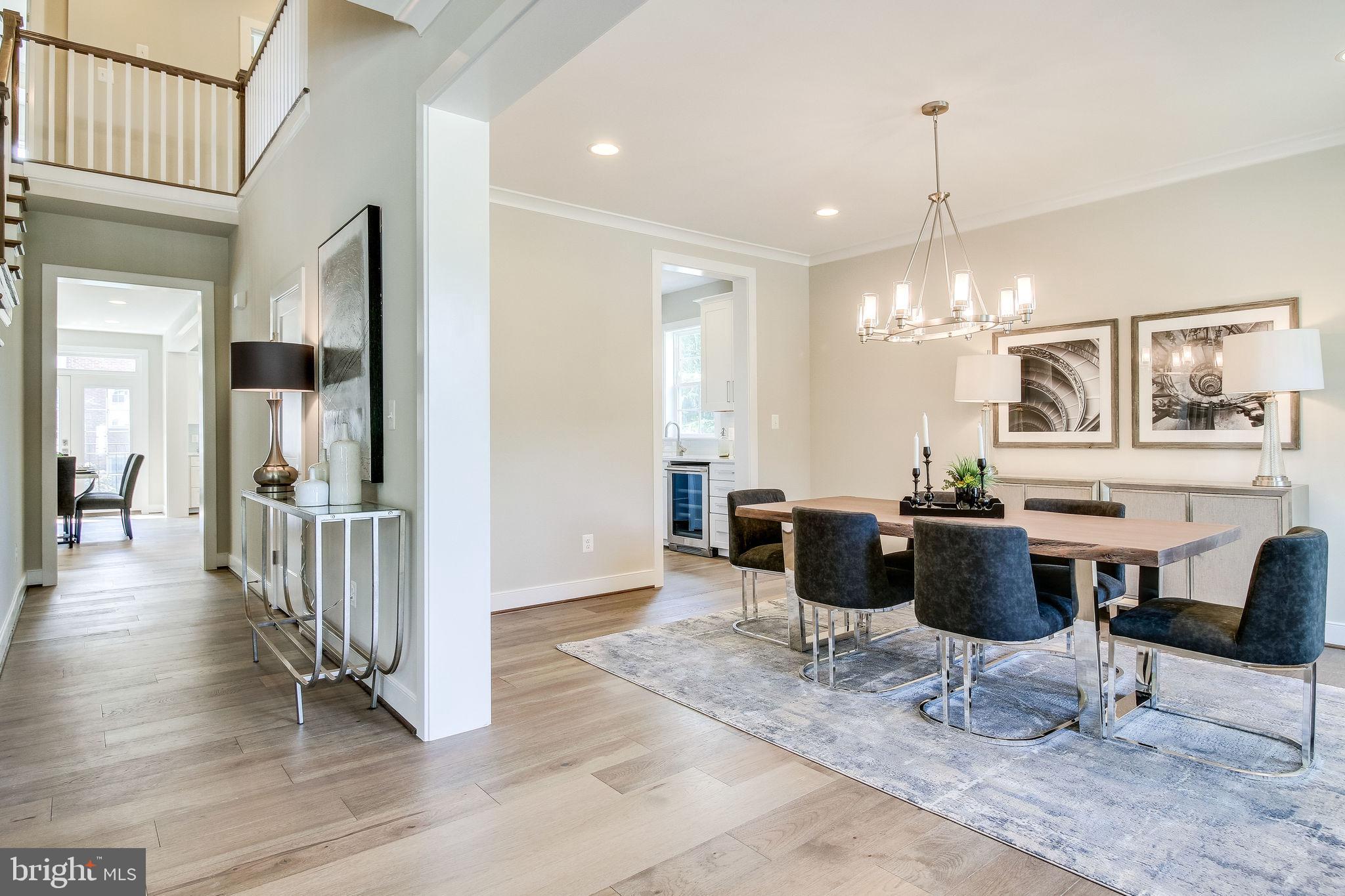 ARLINGTON RIDGE - Residential