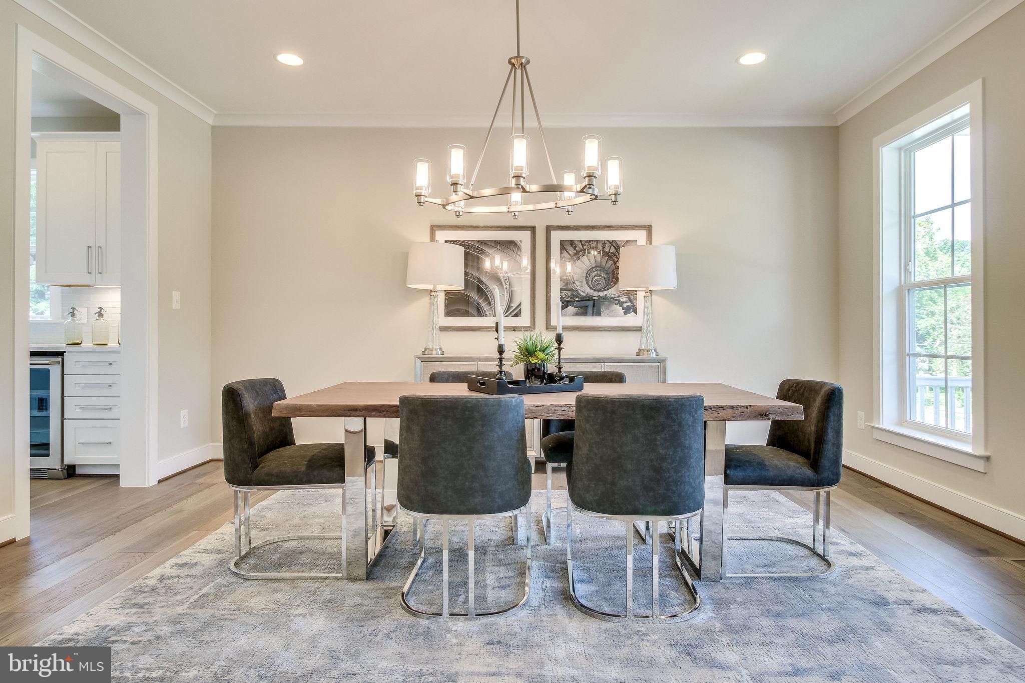 ARLINGTON RIDGE - Residential