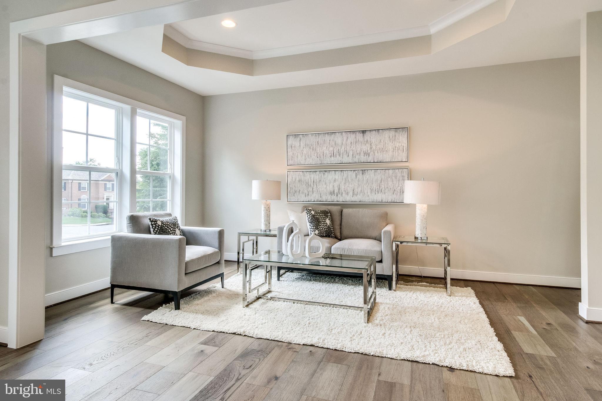 ARLINGTON RIDGE - Residential
