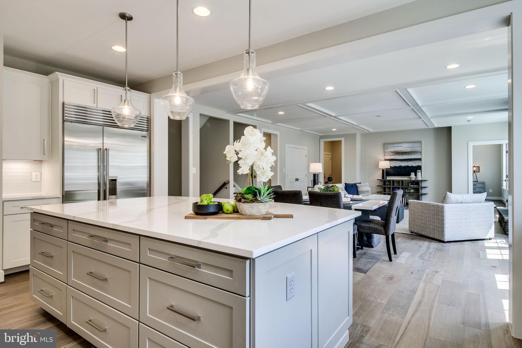 ARLINGTON RIDGE - Residential