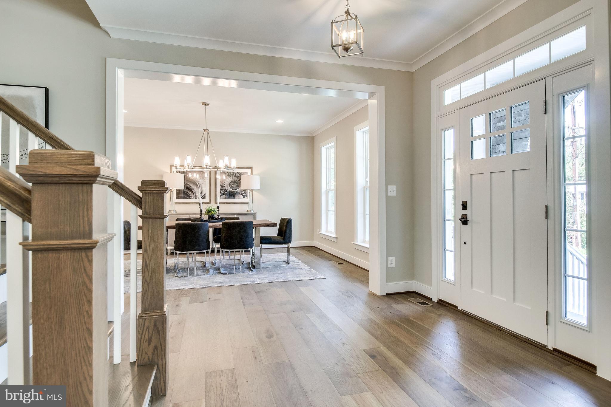 ARLINGTON RIDGE - Residential