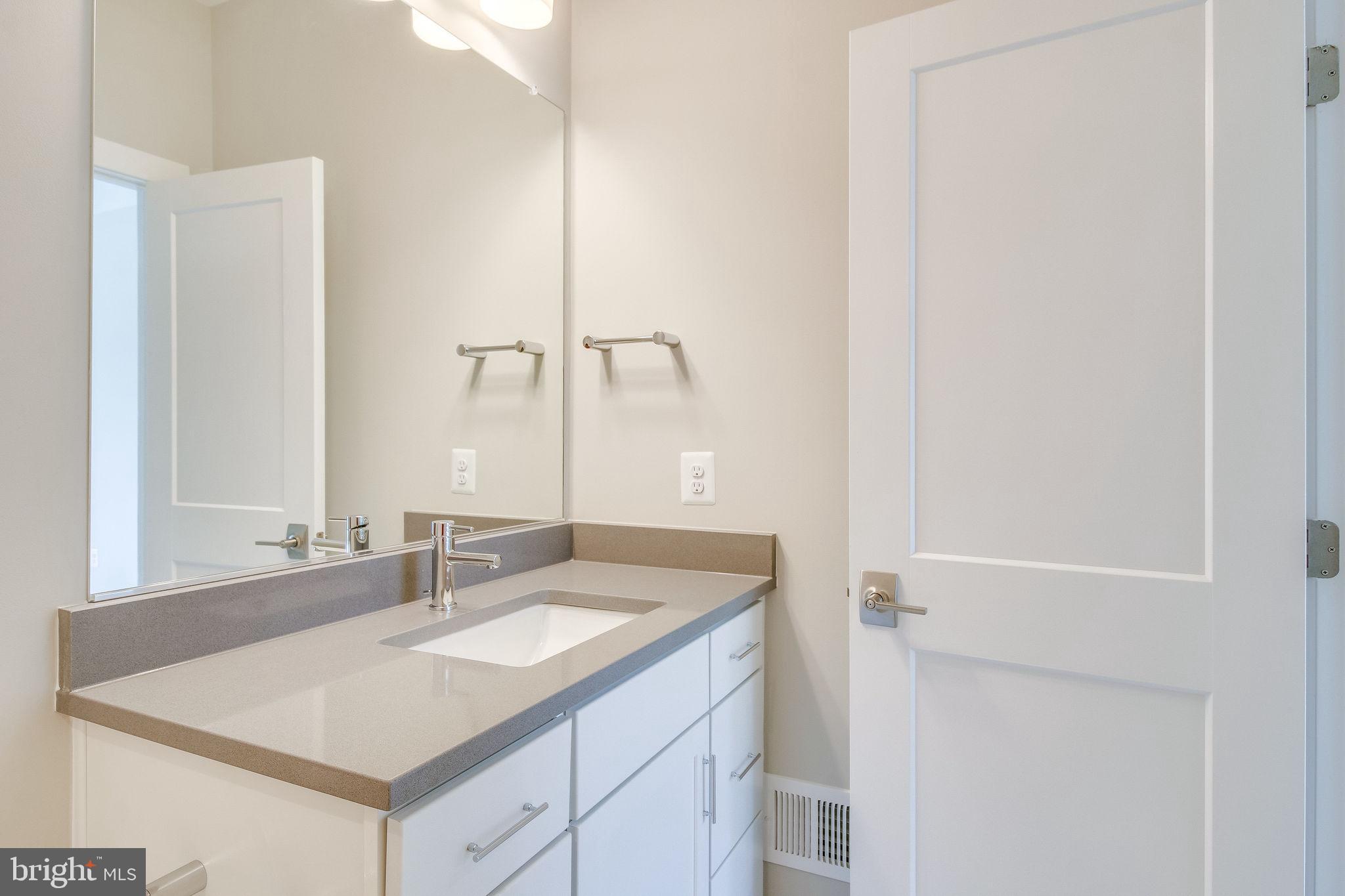 ARLINGTON RIDGE - Residential