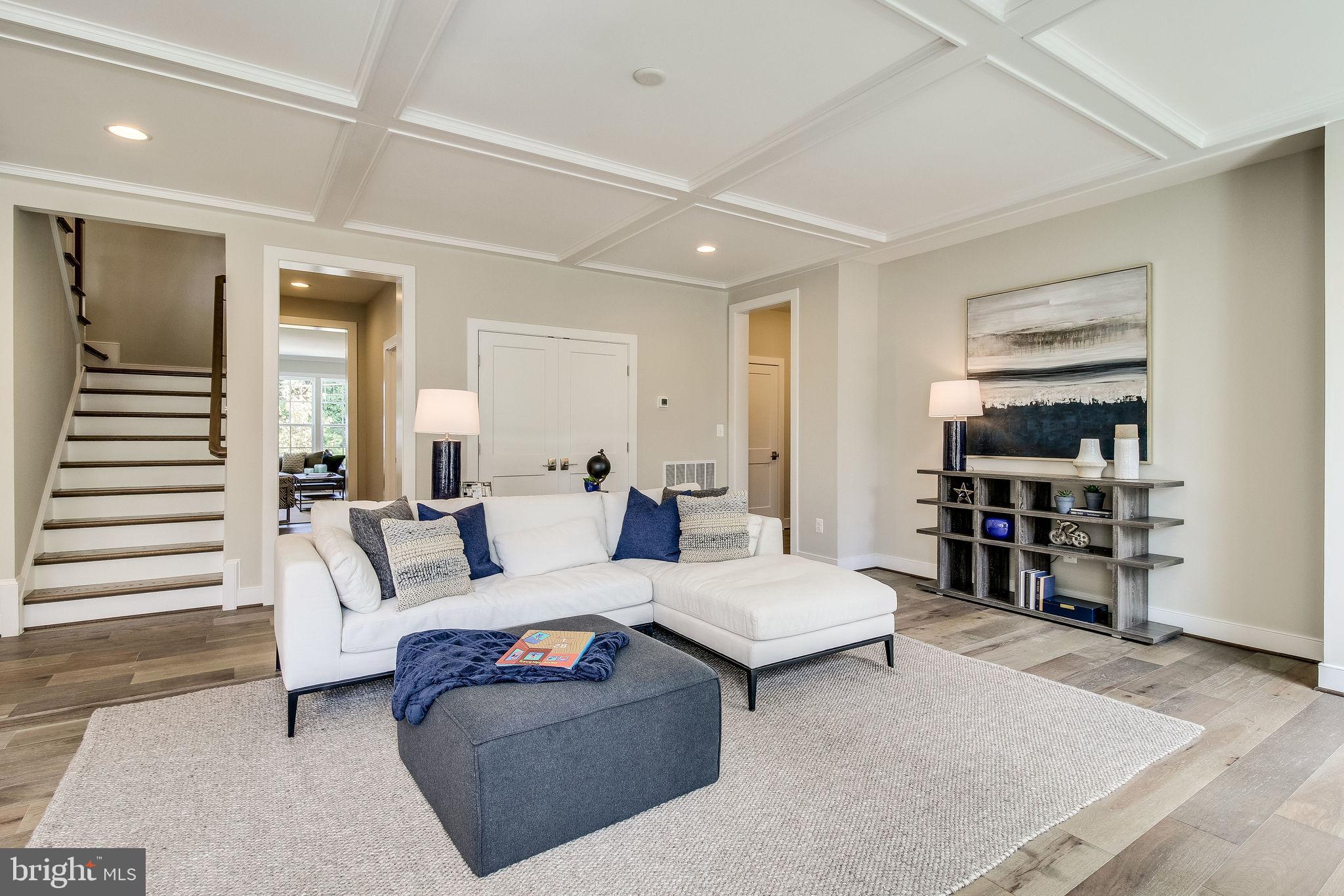 ARLINGTON RIDGE - Residential