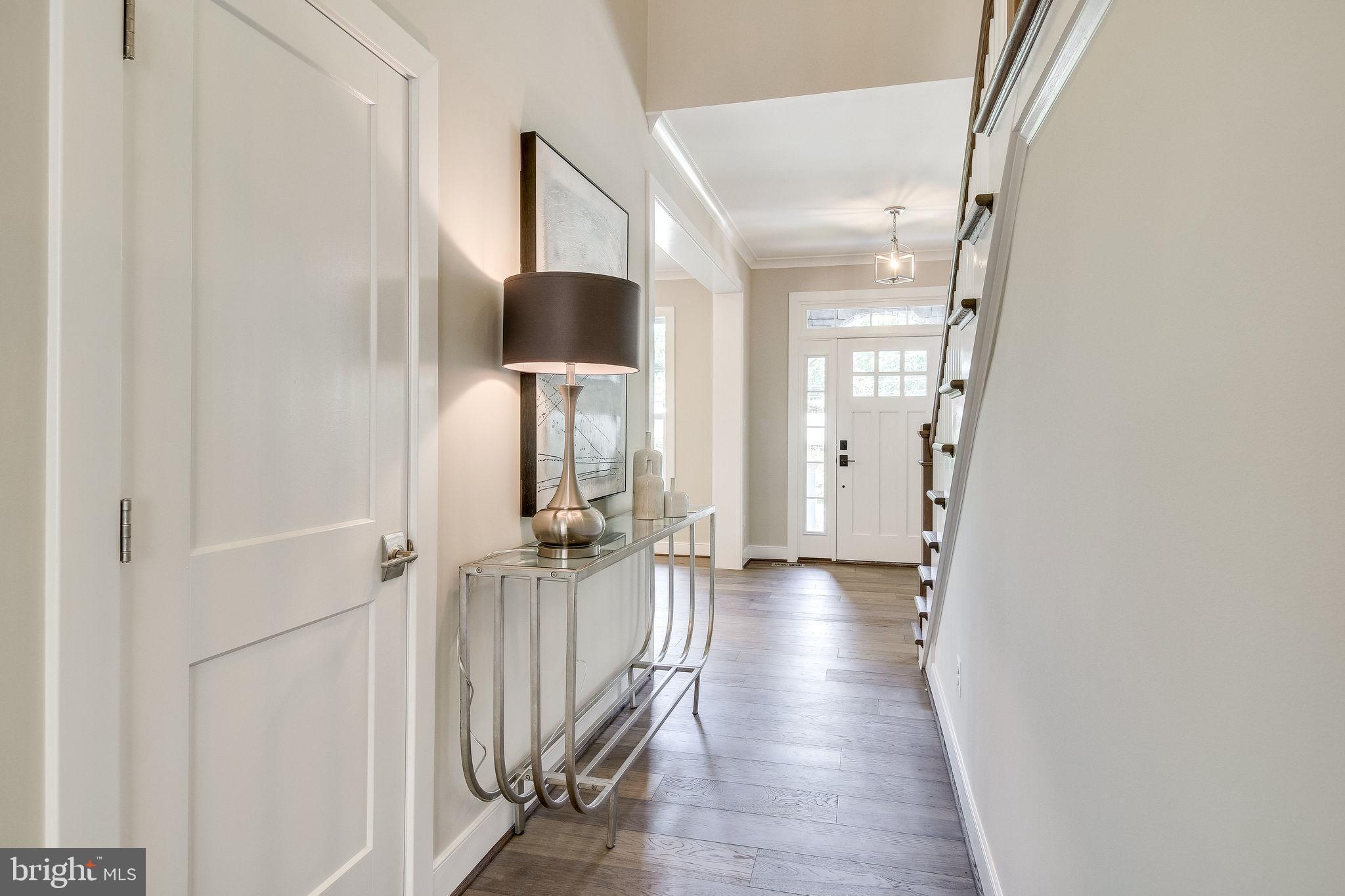 ARLINGTON RIDGE - Residential