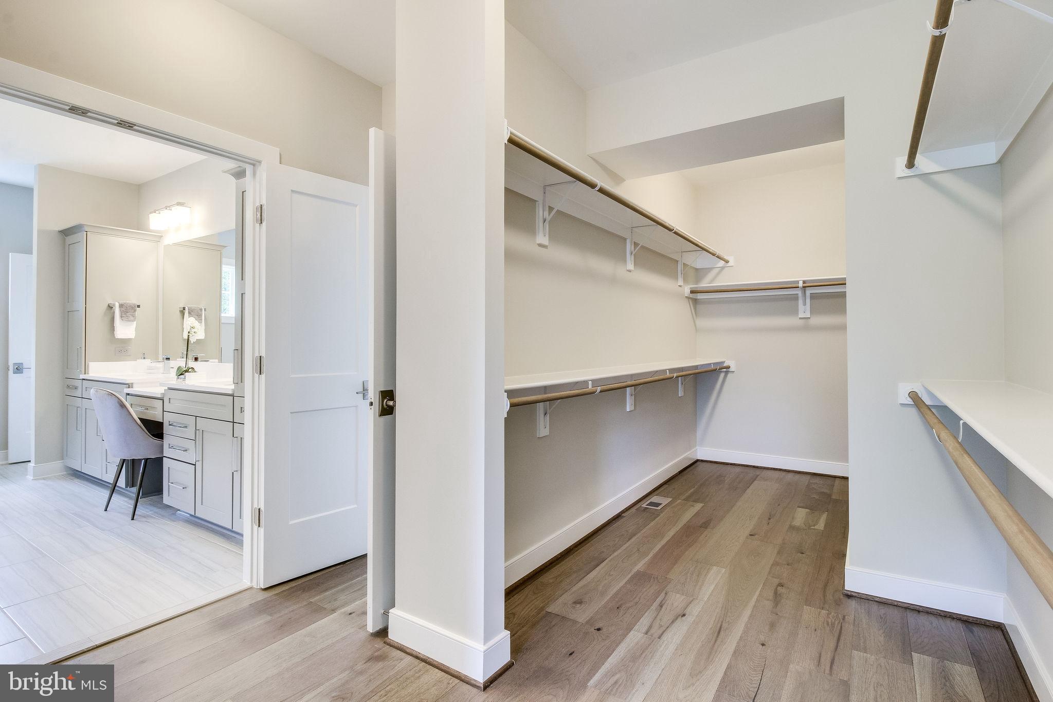 ARLINGTON RIDGE - Residential