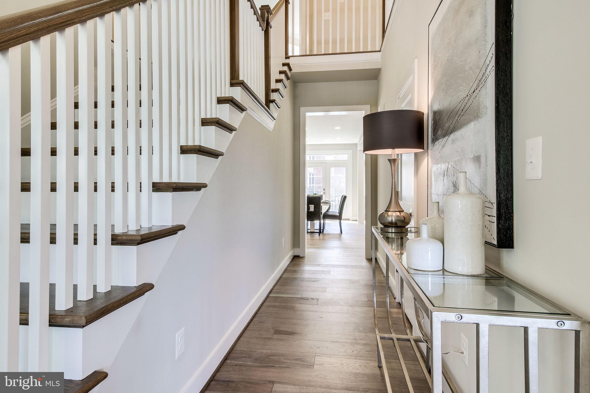 ARLINGTON RIDGE - Residential