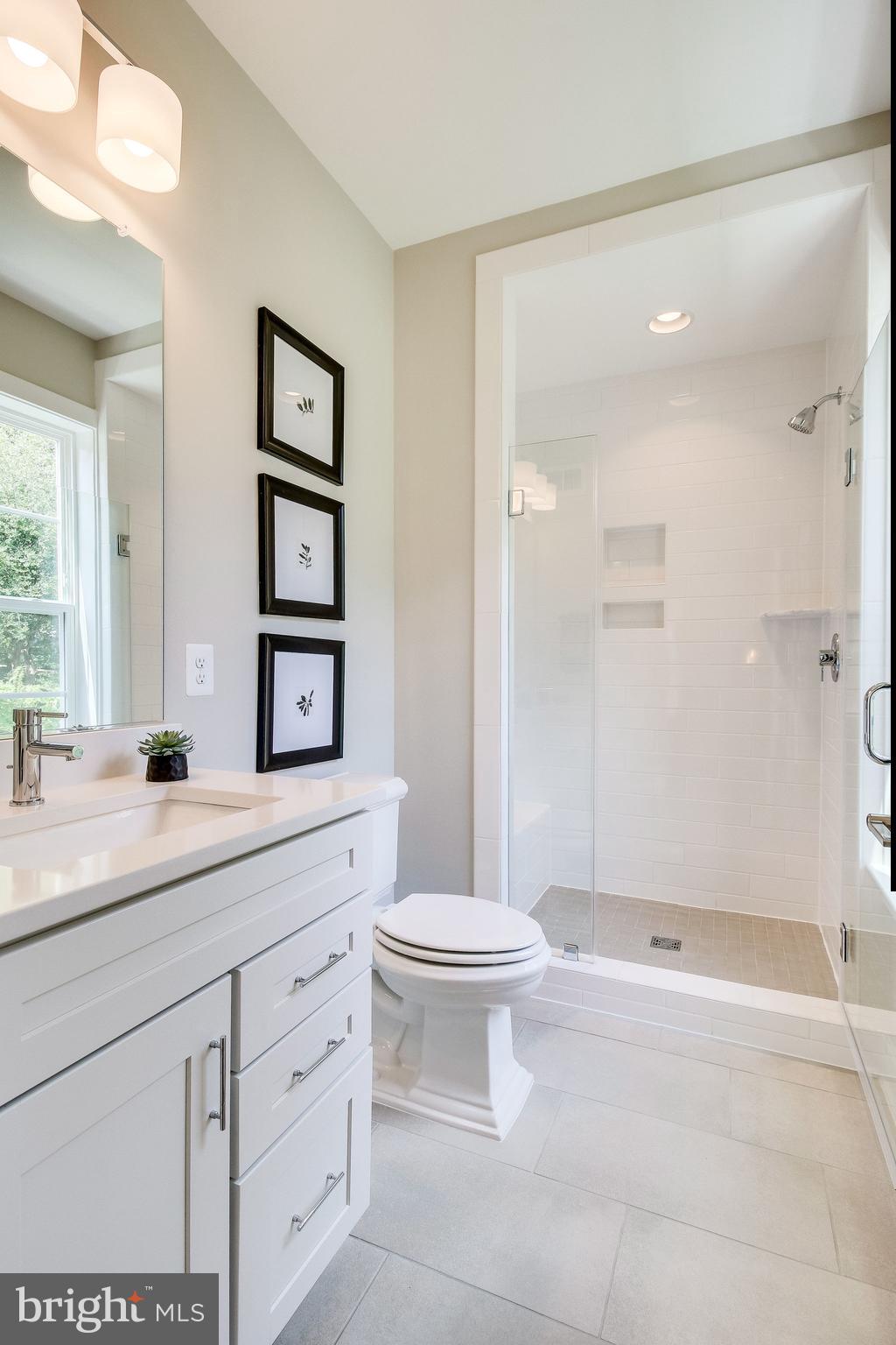 ARLINGTON RIDGE - Residential