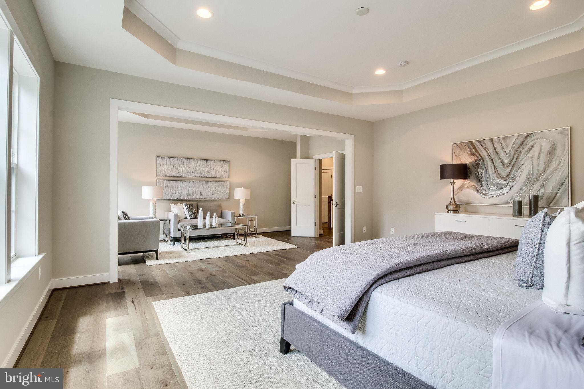 ARLINGTON RIDGE - Residential
