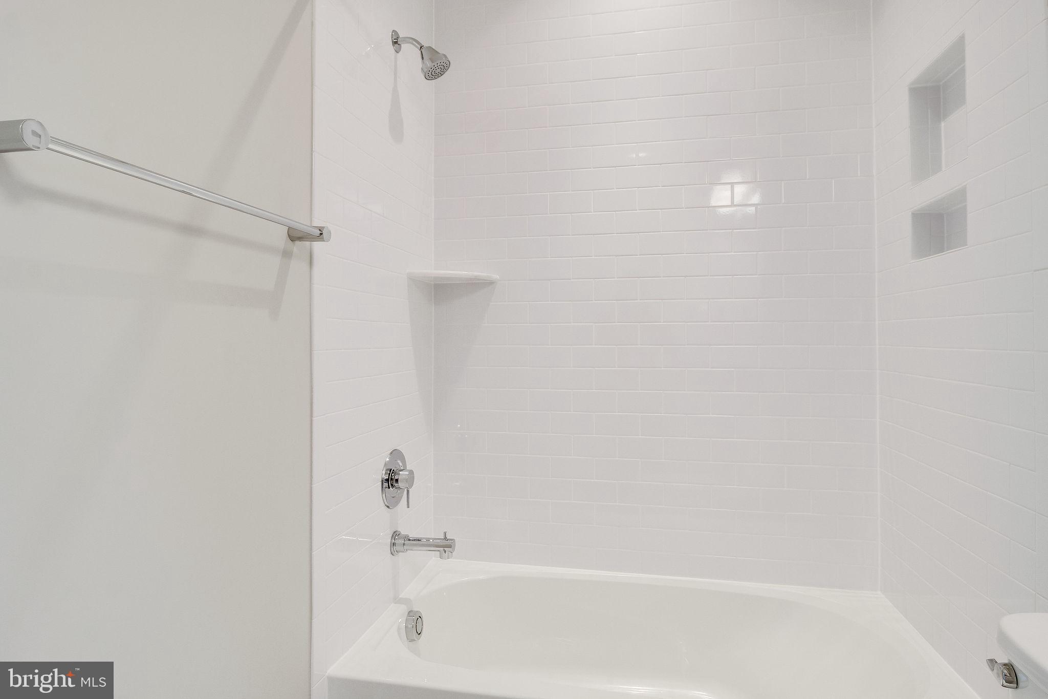 ARLINGTON RIDGE - Residential