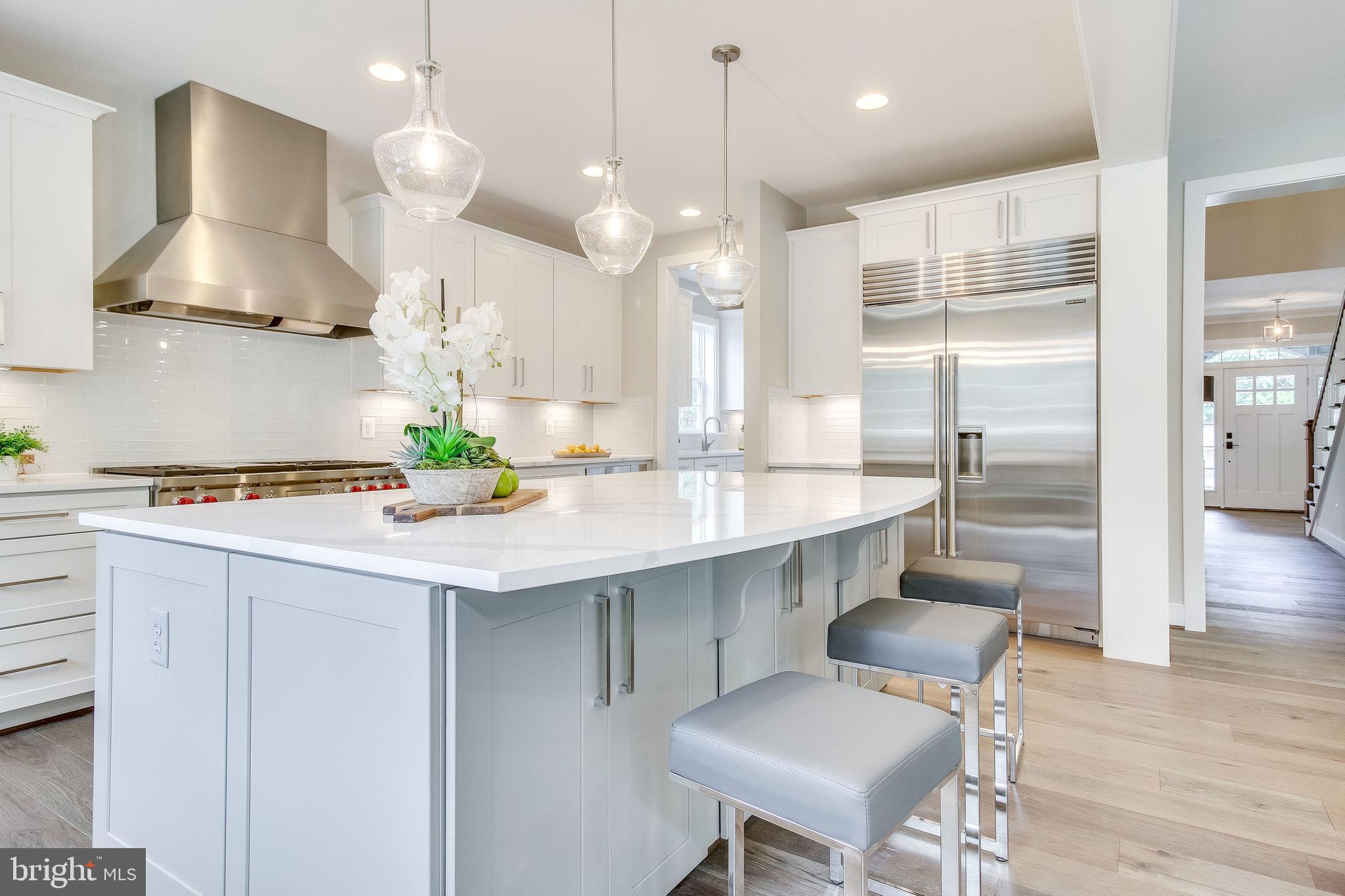 ARLINGTON RIDGE - Residential