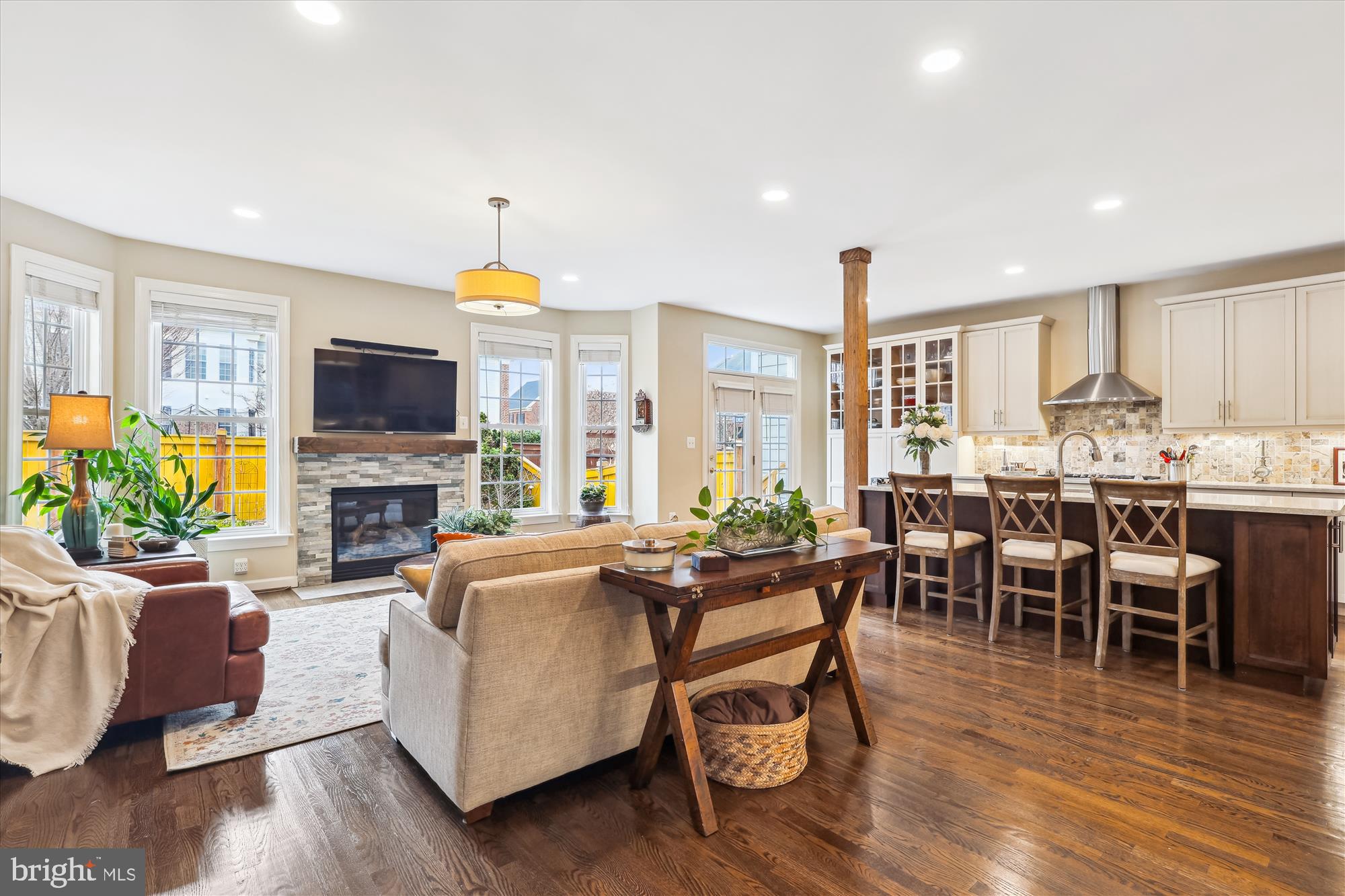 LANSDOWNE ON THE POTOMAC - Residential