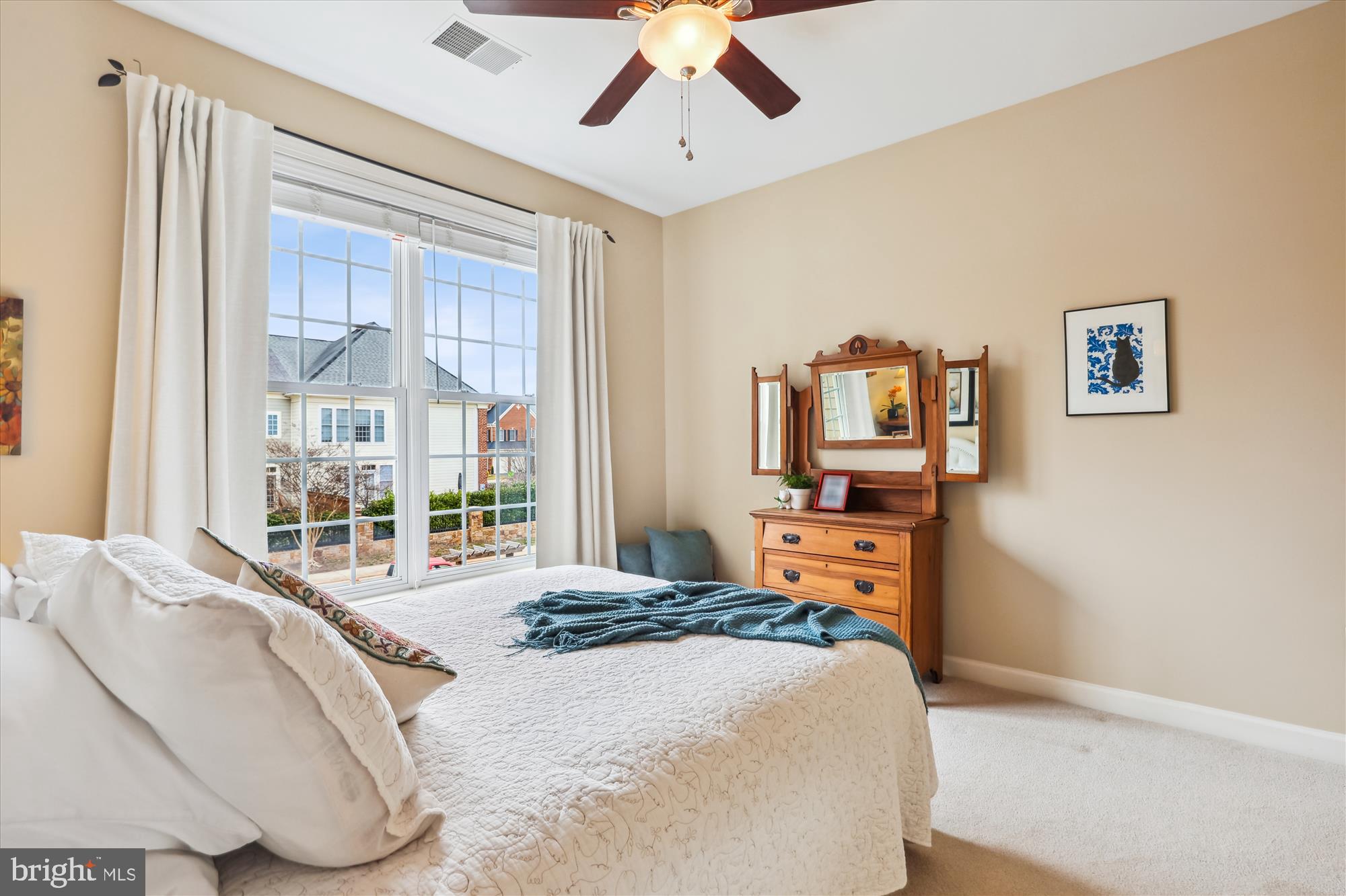 LANSDOWNE ON THE POTOMAC - Residential