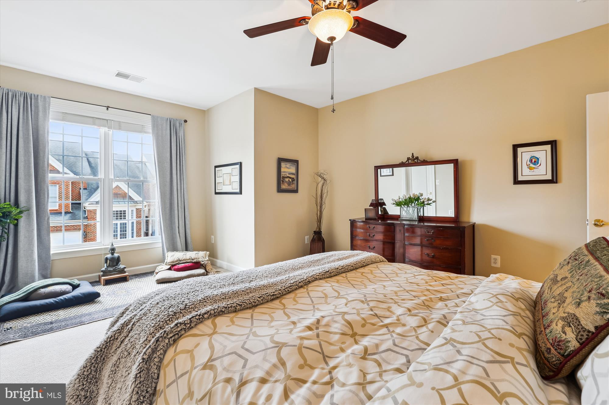 LANSDOWNE ON THE POTOMAC - Residential