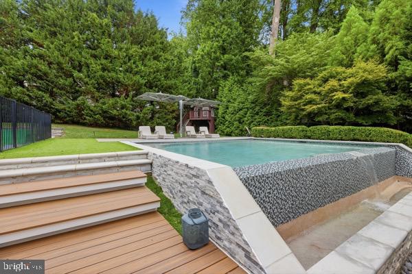 DEVONSHIRE GARDENS - Residential