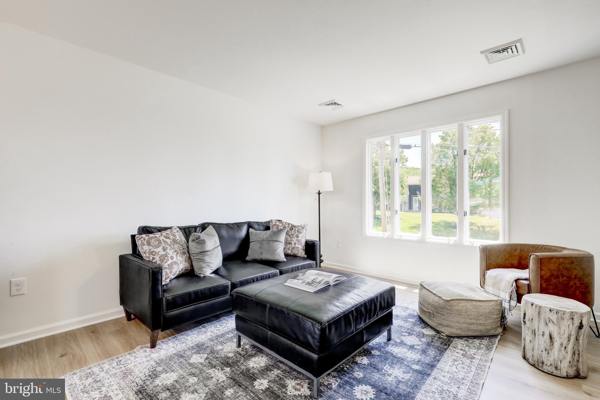 MUHLENBERG PARK - Residential