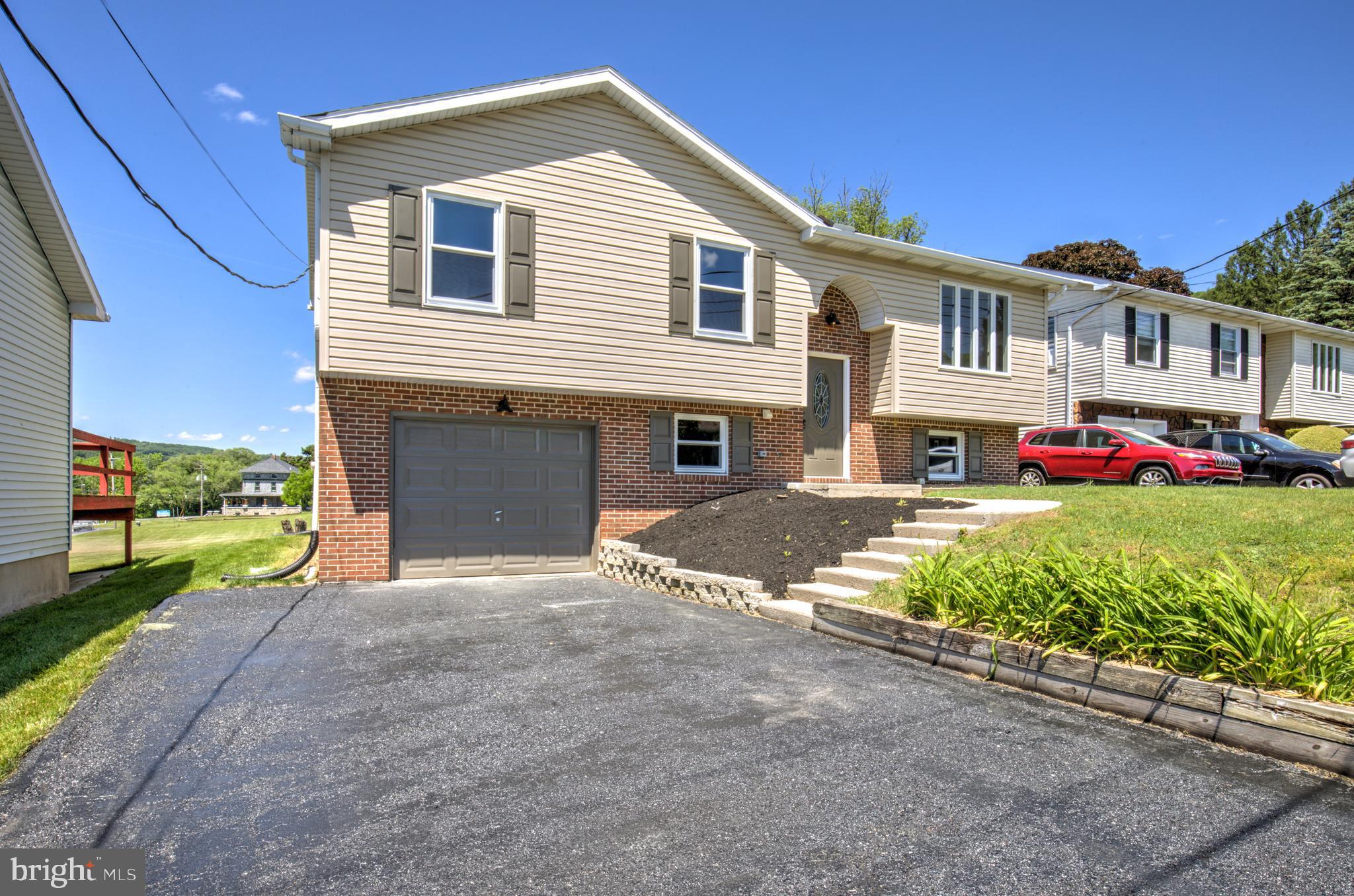MUHLENBERG PARK - Residential