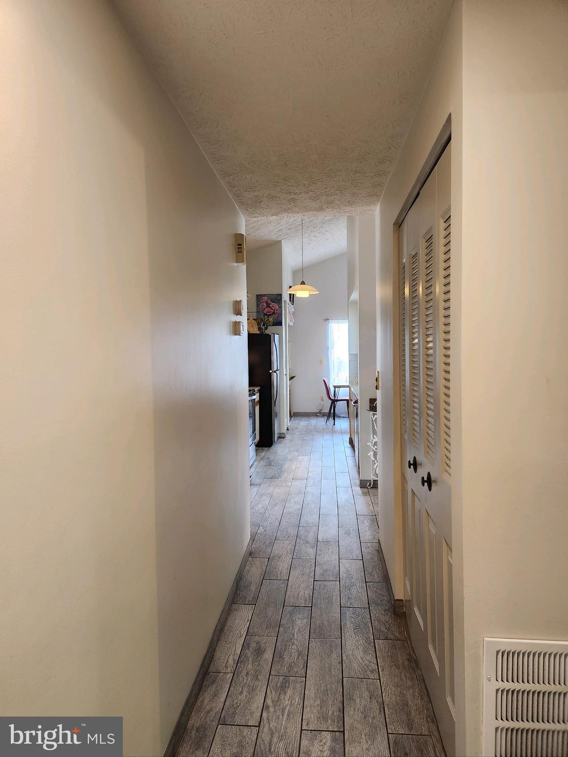 FAIRMONT - Residential