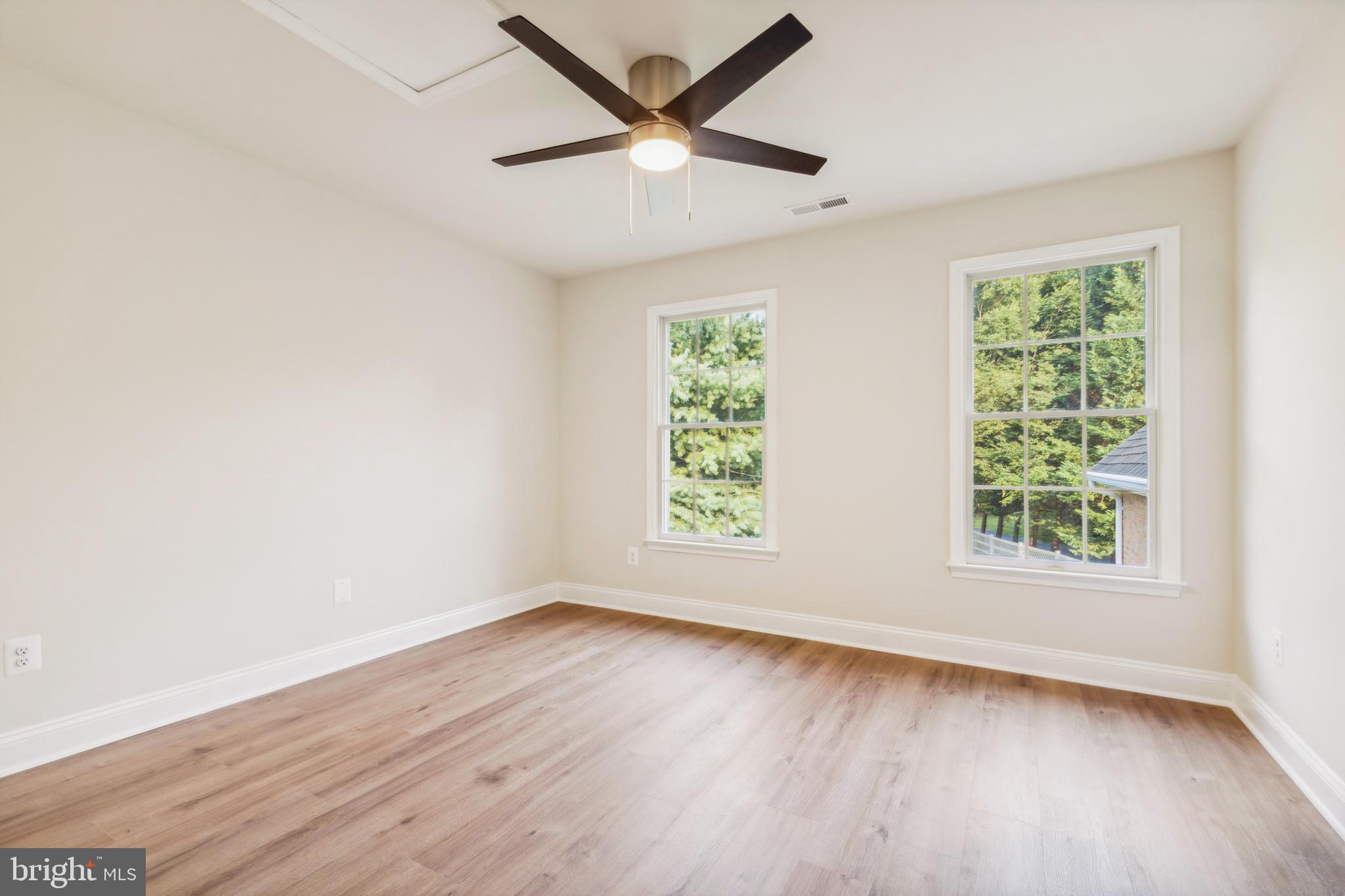 HUNTER MILL ESTATES - Residential