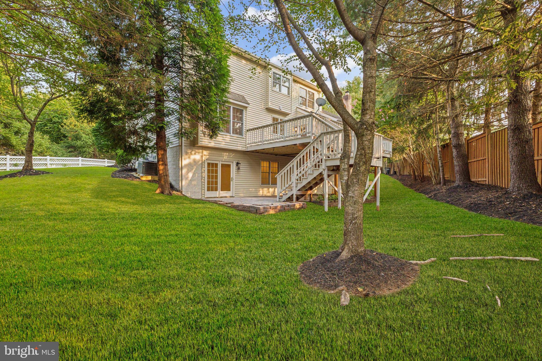 HUNTER MILL ESTATES - Residential
